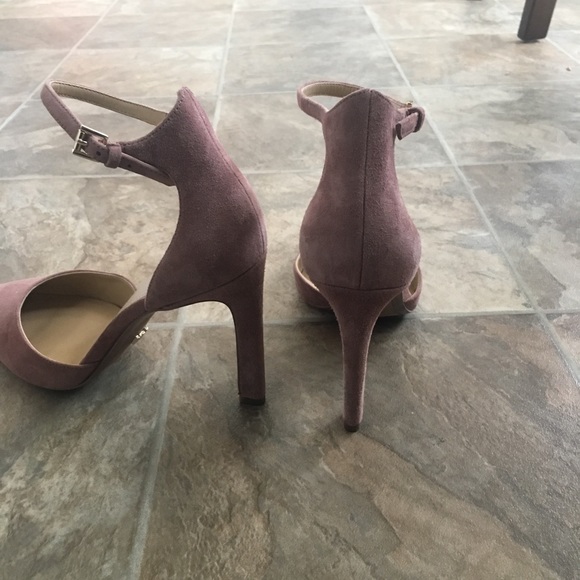 New Michael Kors Suede Pumps - Picture 3 of 6